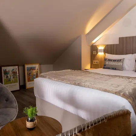 Cocoon Hotell 3*