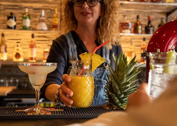 Cocoon Inn فندق كوسيك